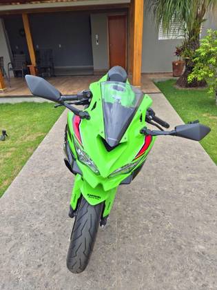 KAWASAKI NINJA ZX-4R 